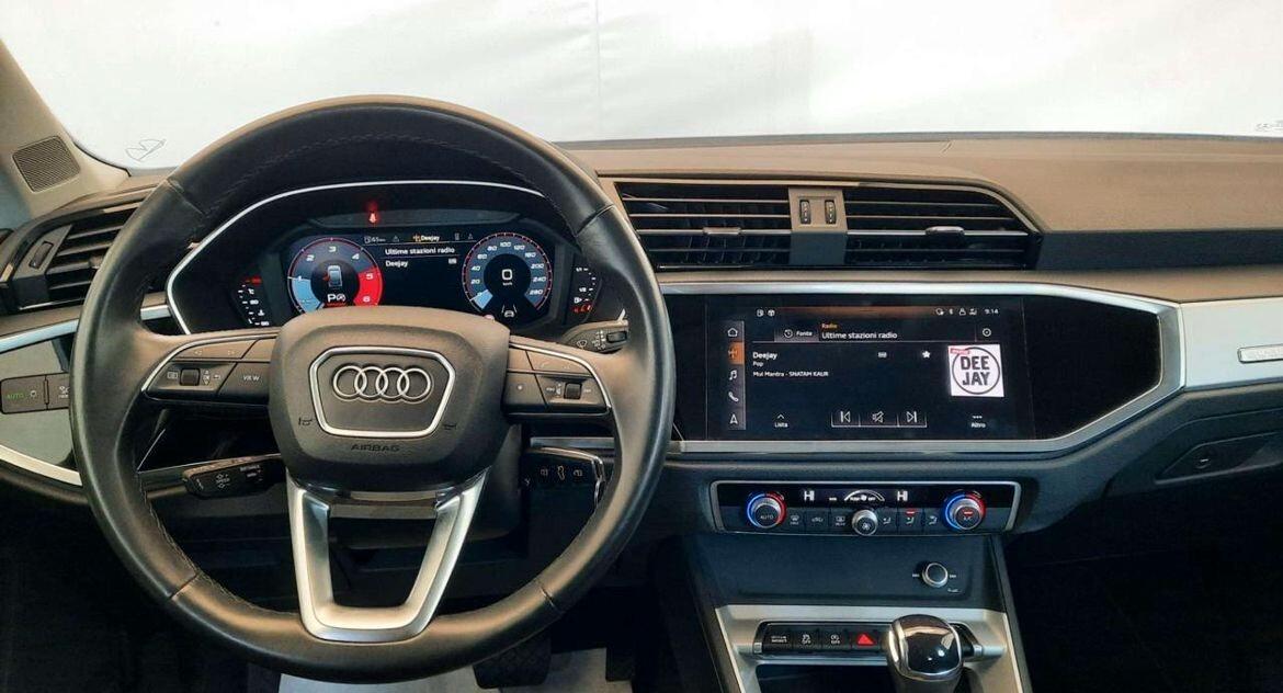 Audi Q3 35 TDI S tronic Business AUTO A NOLEGGIO NO SCORING