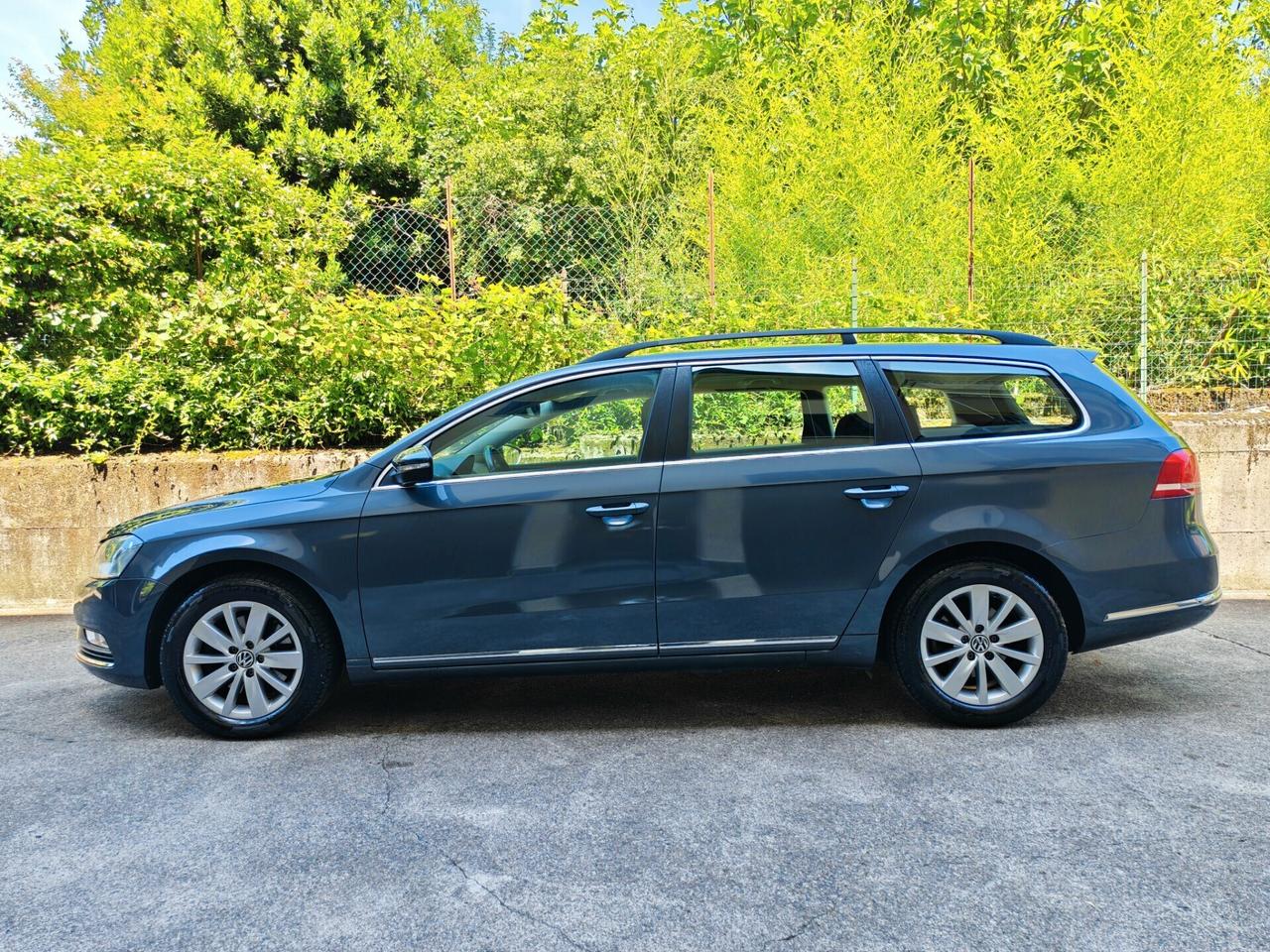 Volkswagen Passat Variant 1.6 DIESEL 105cv / Unipro