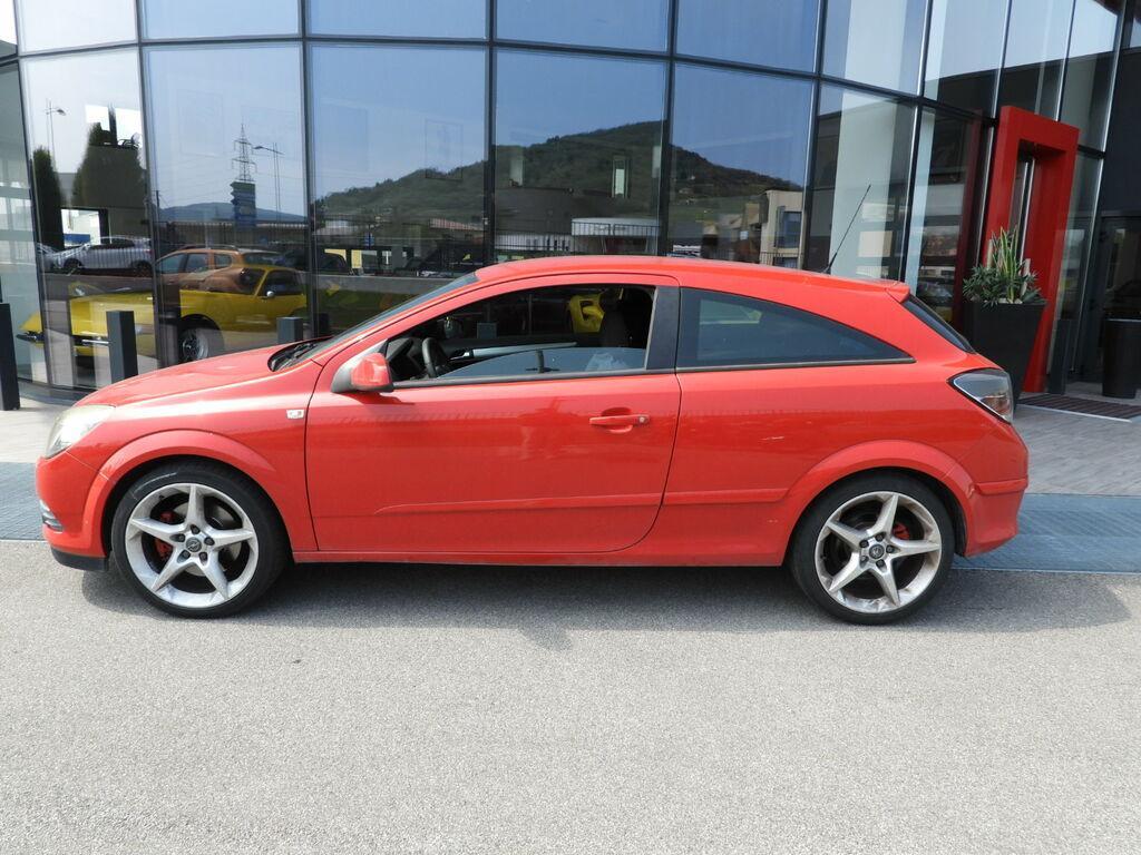 Opel Astra GTC 1.9 CDTI Cosmo