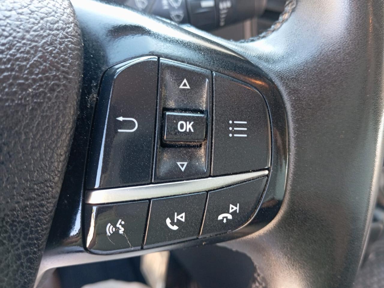 FORD Transit Custom 320 L2H2 Trend,