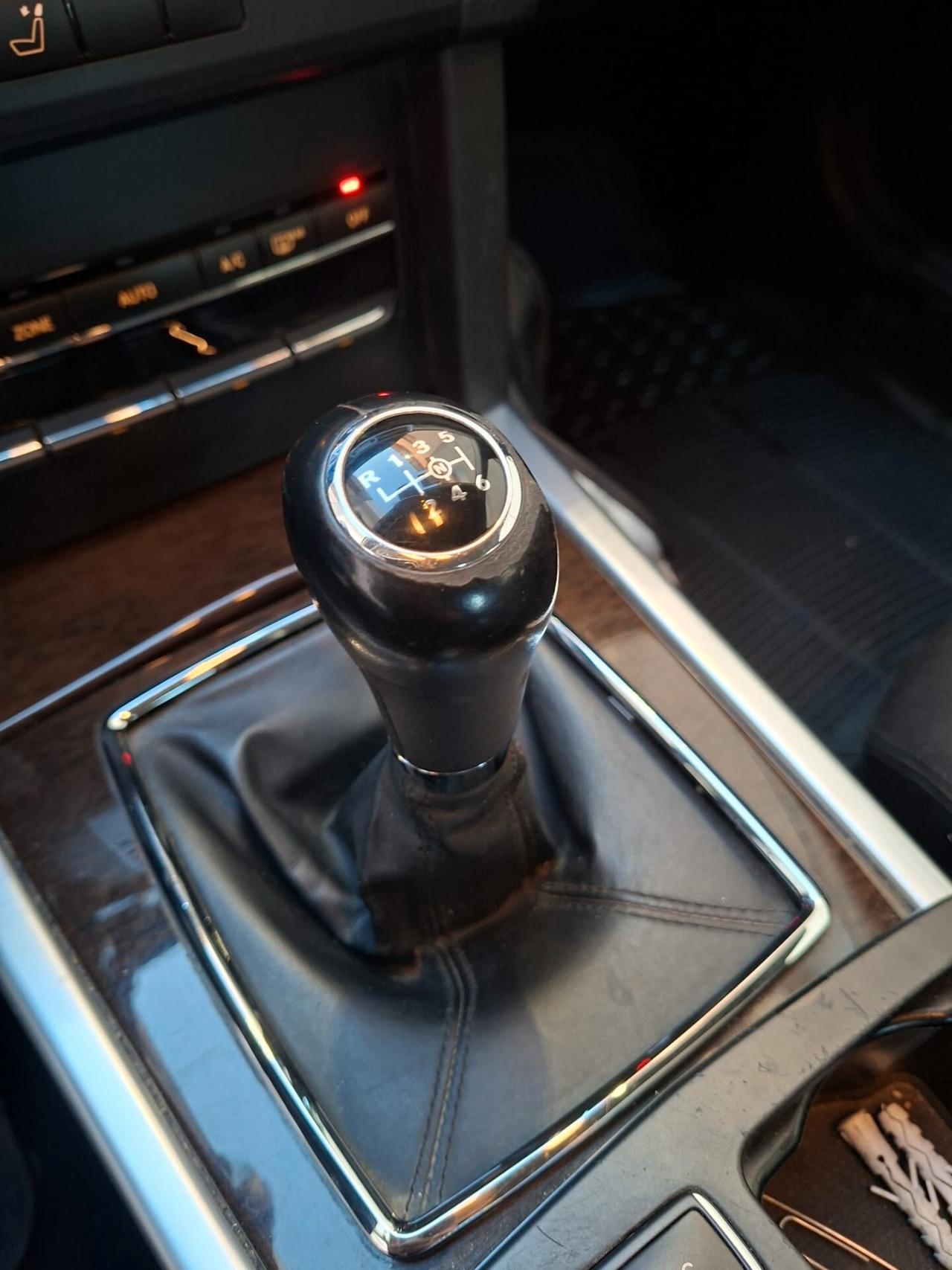 Mercedes-benz E 220 CDI BlueEFFICIENCY Executive