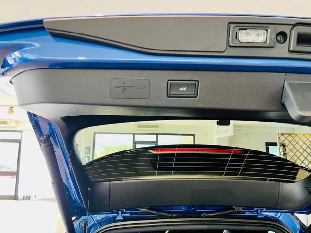 VOLKSWAGEN T-Roc R-Line 1.5 eTSI ACT 150 CV DSG