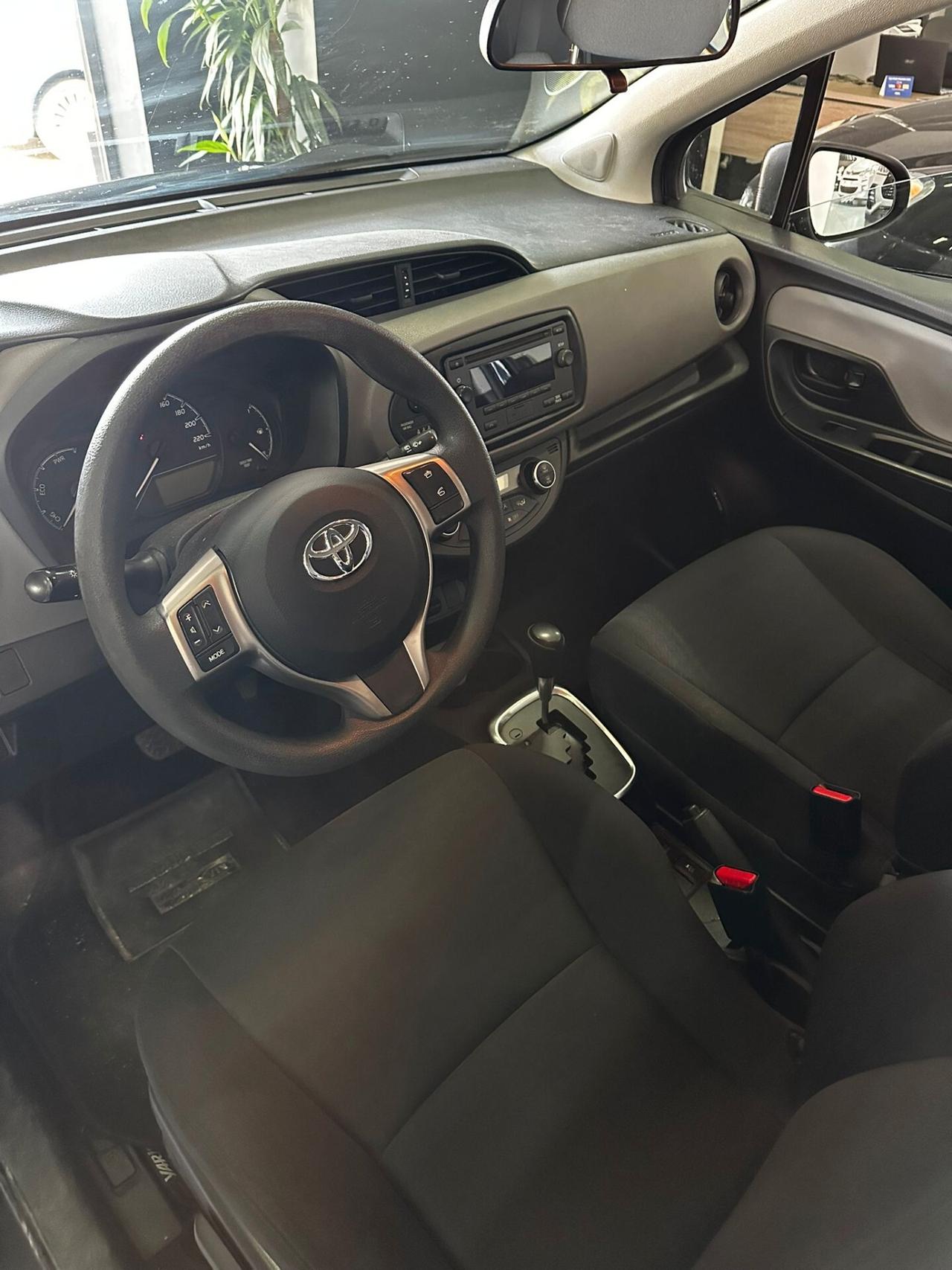Toyota Yaris 1.5 Hybrid 5 porte Active