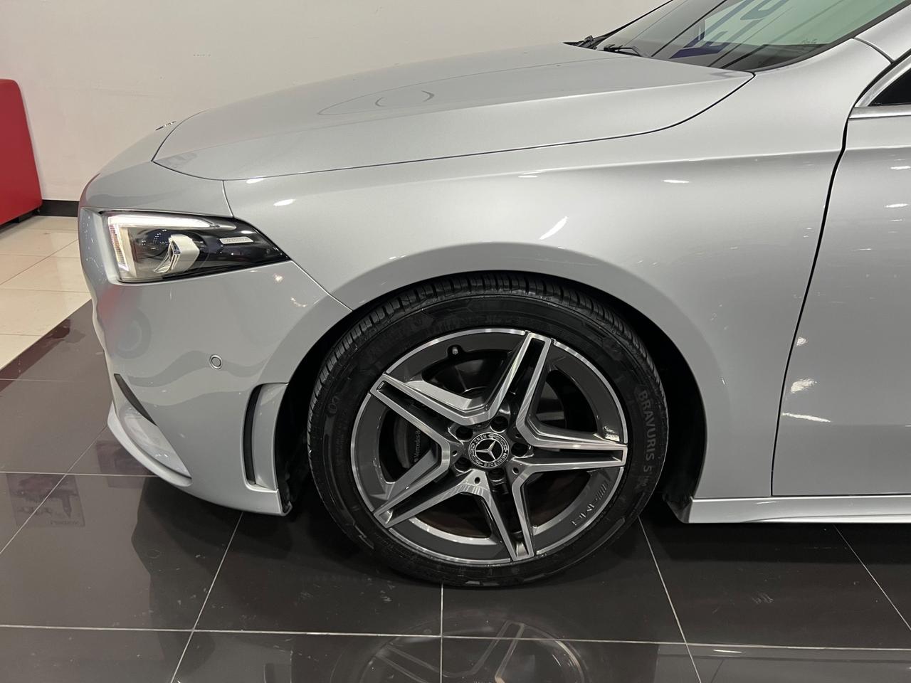 Mercedes Benz A180d Premium AMG aut. 116 cv