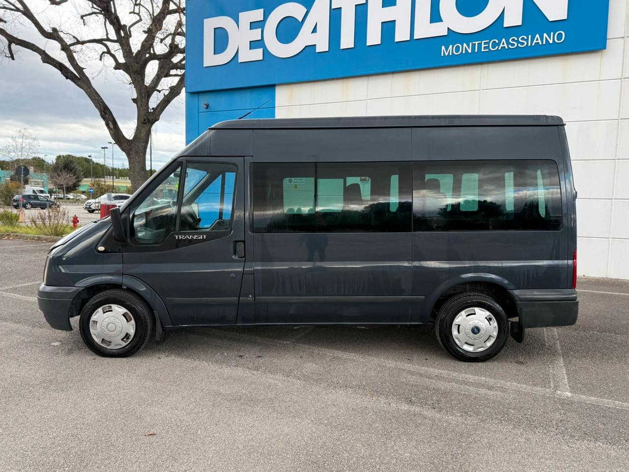 FORD TRANSIT TOURNEO 9 POSTI 2010 12 MESI DI GARANZIA