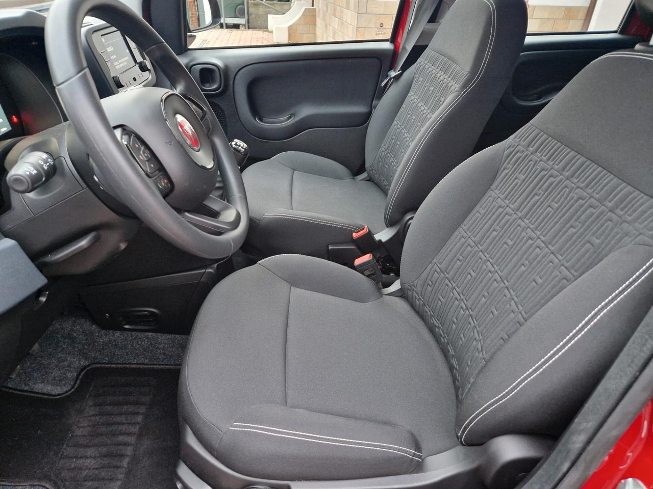 Fiat Panda hybrid 1.0 70CV "SOLO 700 km" Bluetooth, Sensori p