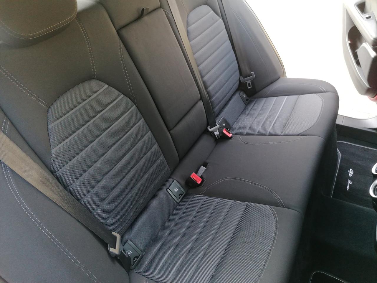 Alfa Romeo Stelvio 2.2 t Business rwd 160cv