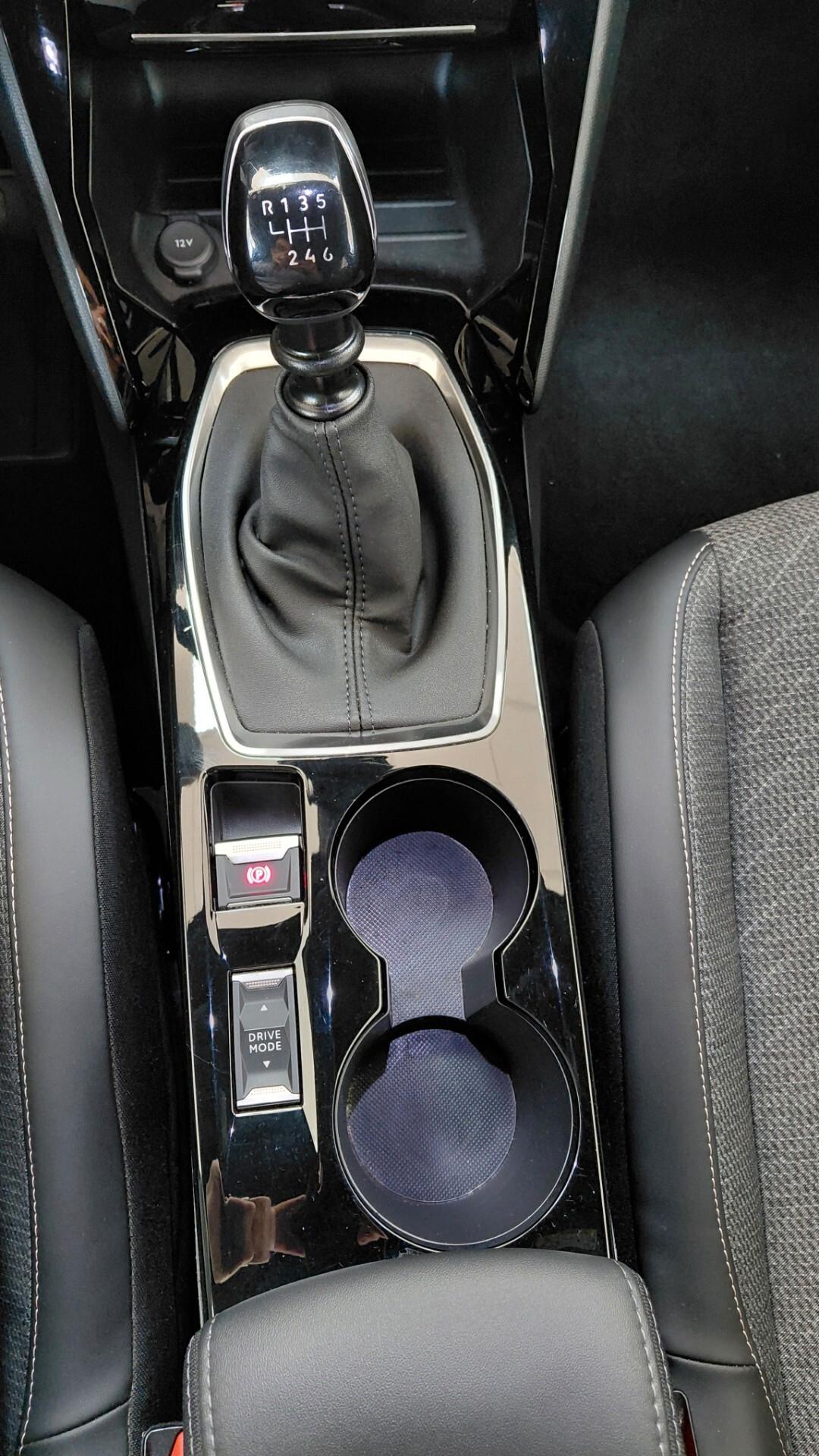 Peugeot 2008 PureTech 100 S&S Allure