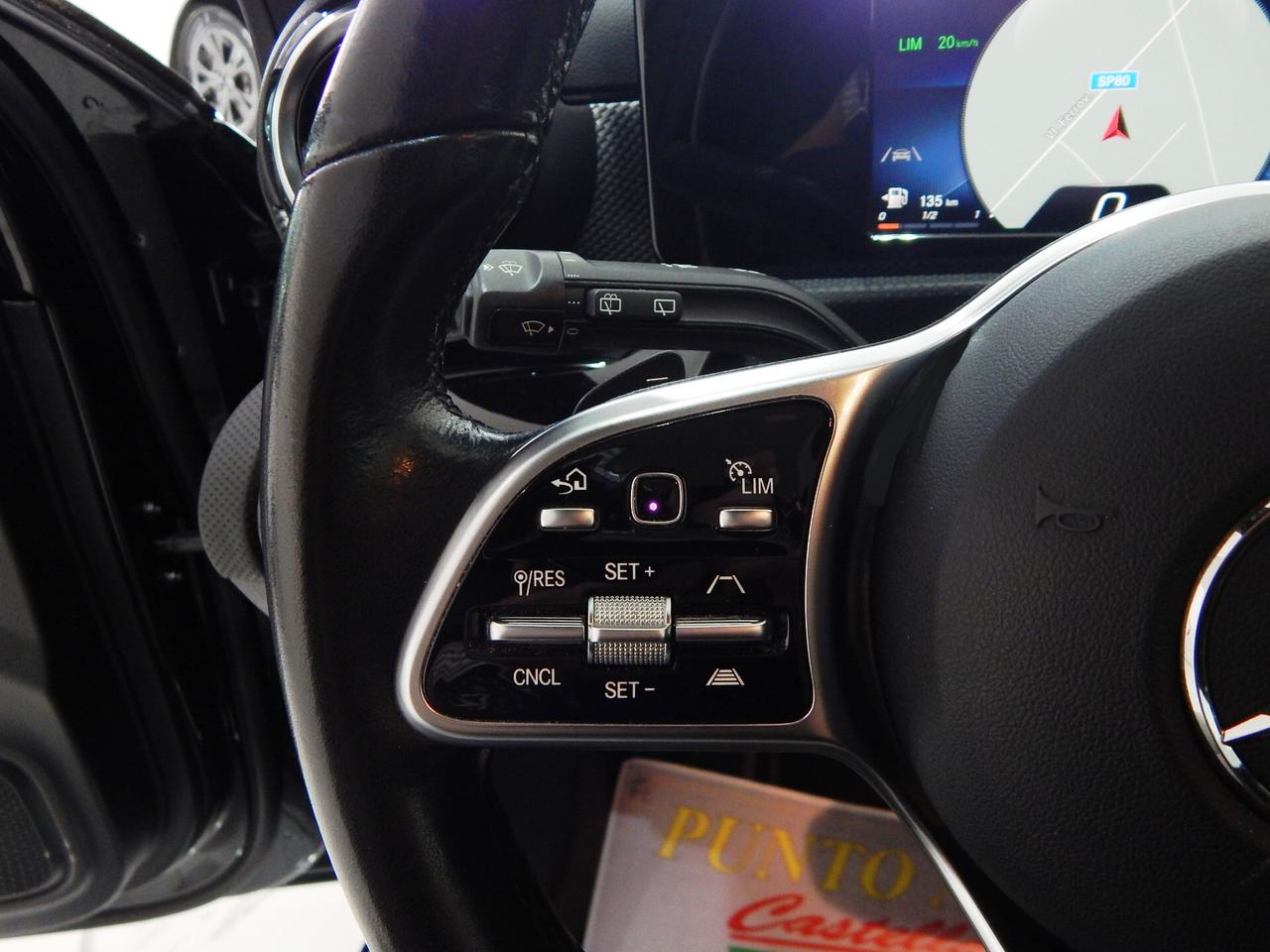 Mercedes-Benz A 180 d Sport Aut. TETTO-NAVI-PELLE-LED-XENON-KAMERA