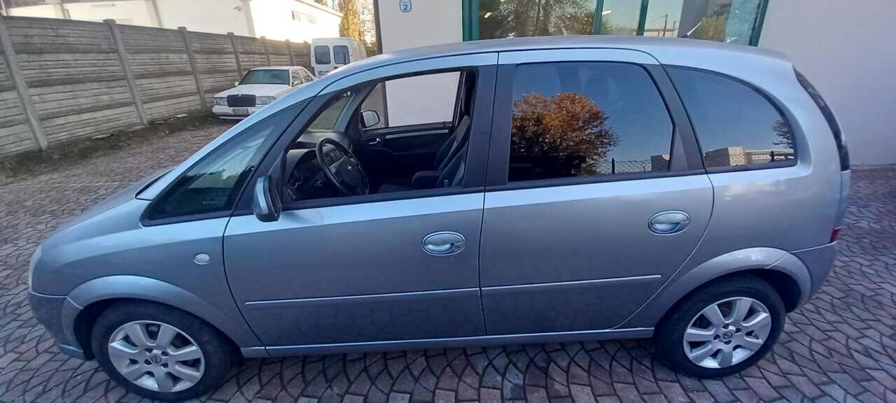 Opel Meriva 1.6 16V Cosmo benzina Km.100.00