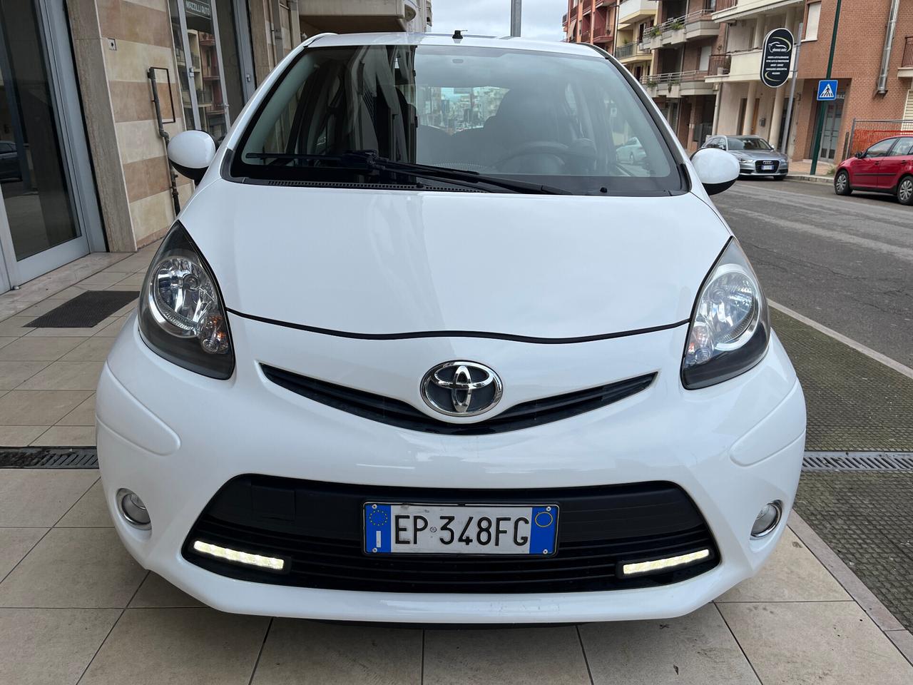 Toyota Aygo 1.0 Benzina 5 Porte Automatica