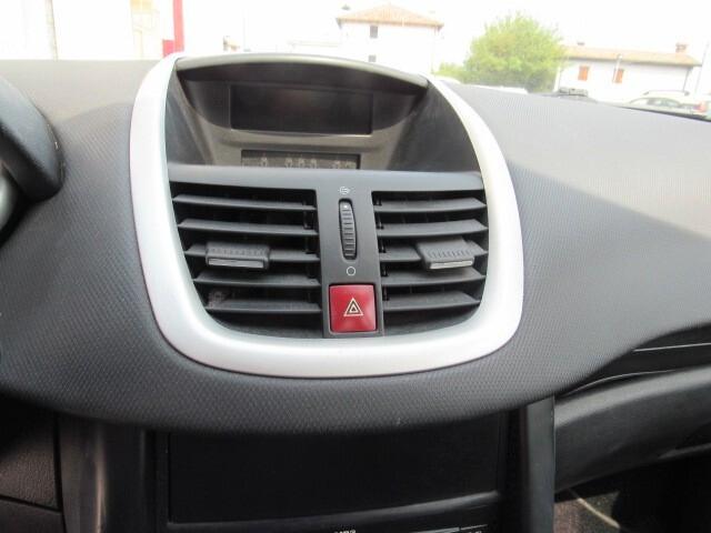 Peugeot 207 1.4 8V 75CV 5p. X Line ECO GPL NEOPATENTATI