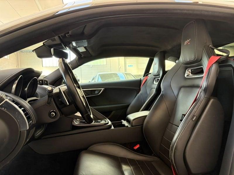 Jaguar F-Type 2.0 i4 300cv auto Chequered Flag