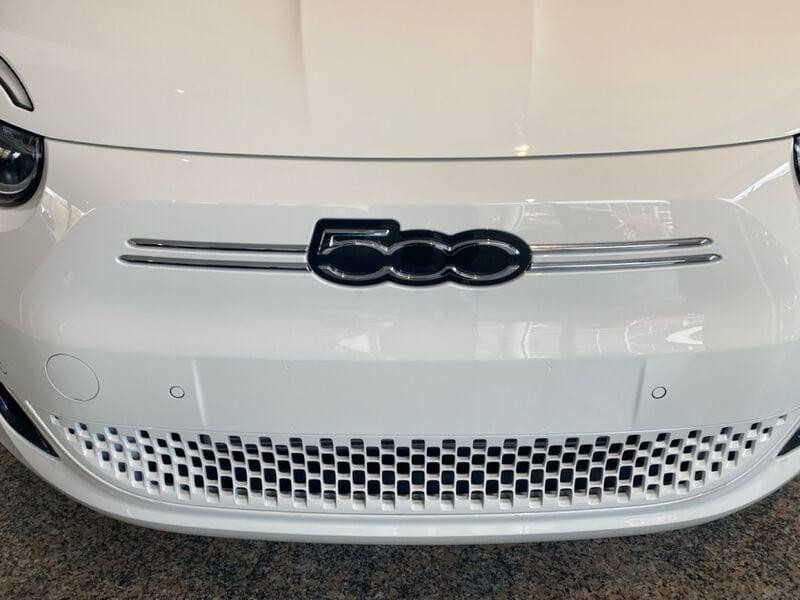 FIAT 500 500e Berlina 42 kWh Icon
