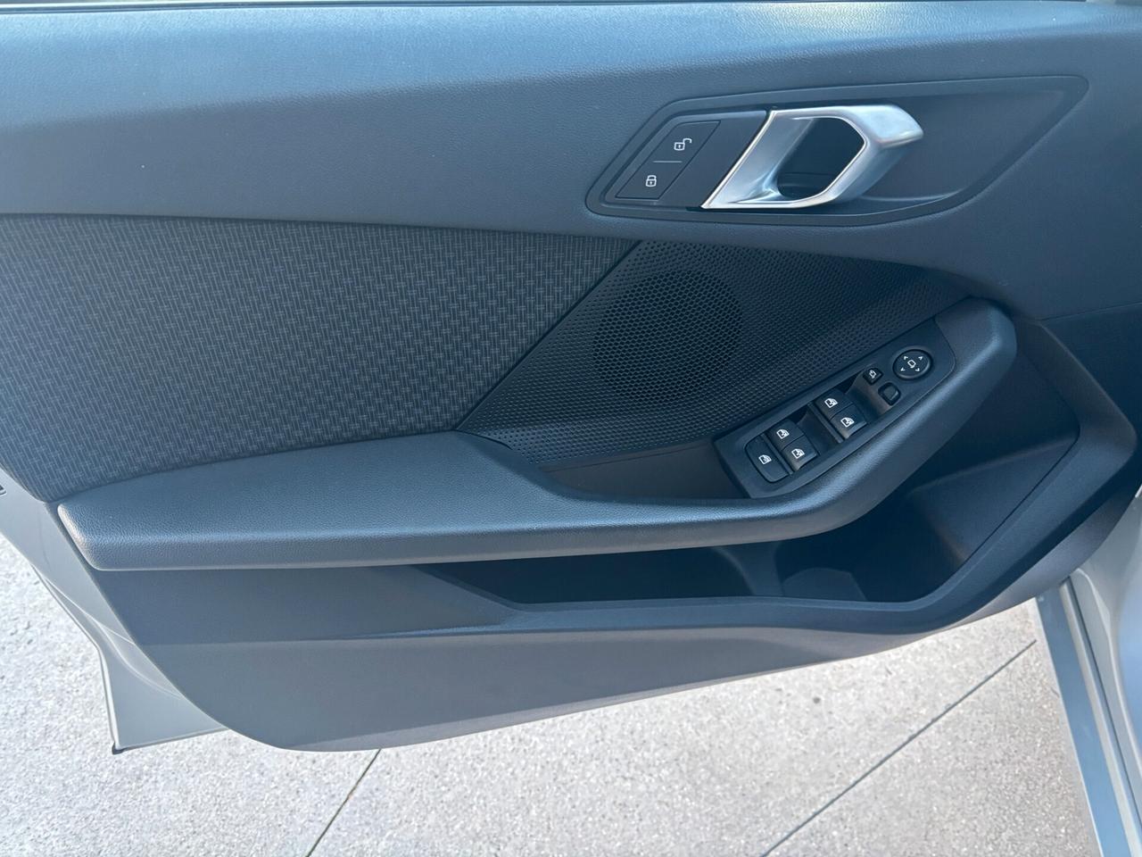 Bmw 116d 5p. Business Advantage - 07-2021