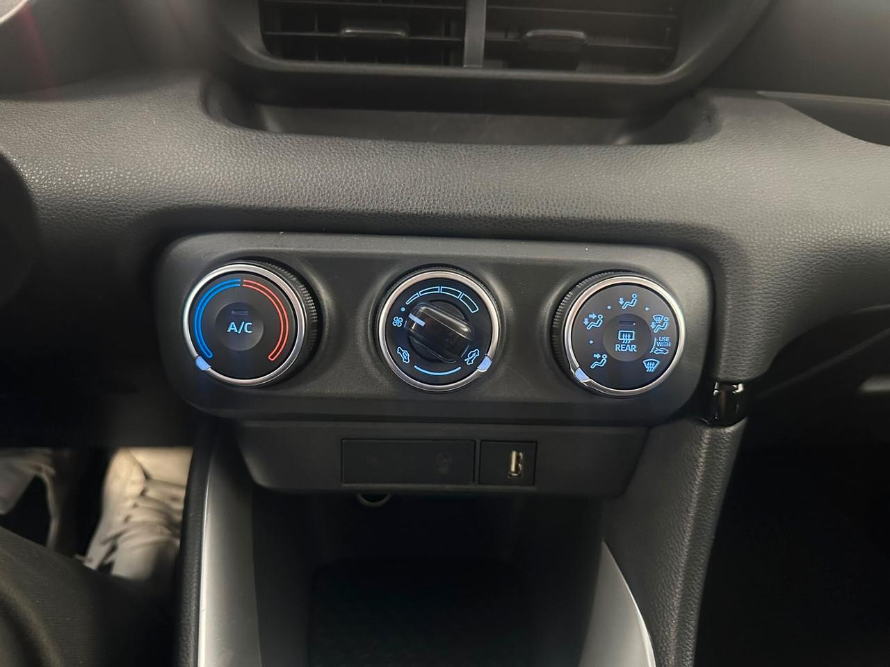 Toyota Yaris 1.0 5 porte Trend