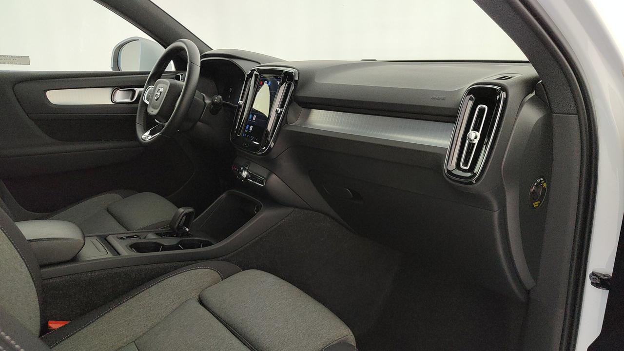 VOLVO XC40 2.0 b3 Core auto