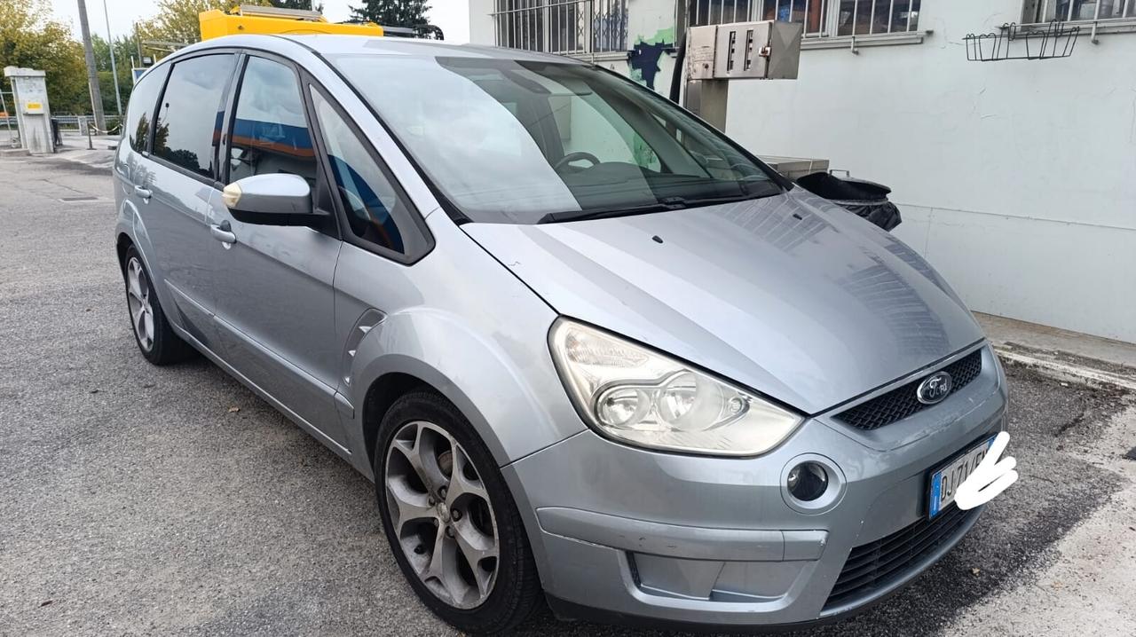 Ford S-Max 2.0 TDCi 140CV Titanium