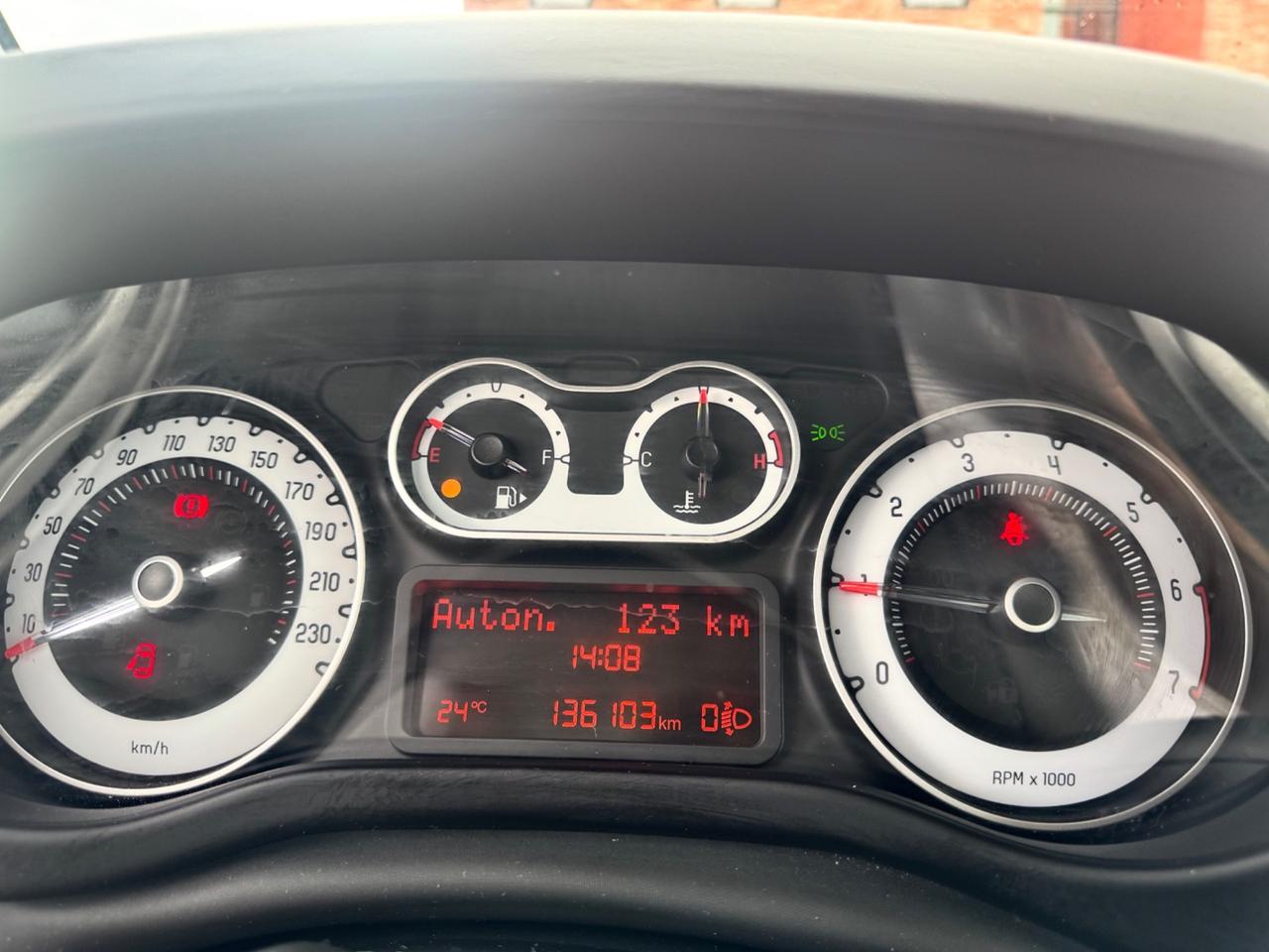 Fiat 500L 1.4 95 CV Lounge Neopatentati 2016 Euro 6