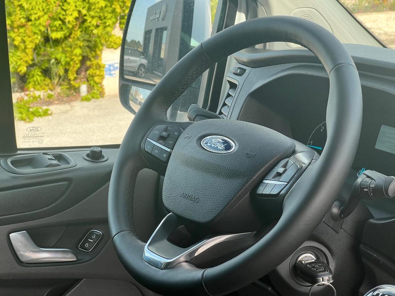 Ford Transit Custom 340 2.0 TDCi 130 PC Furgone