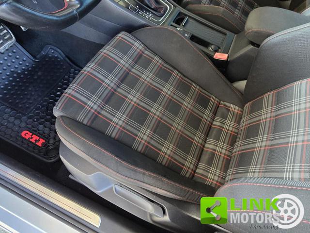VOLKSWAGEN Golf GTI 2.0 TSI DSG 5p. BlueMotion Technology