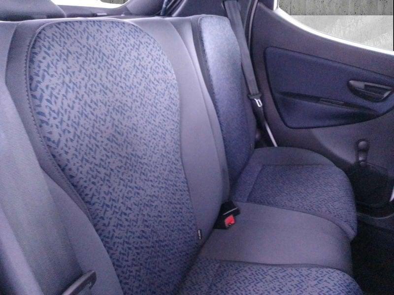 Lancia Ypsilon 1.0 firefly hybrid Gold s&s 70cv