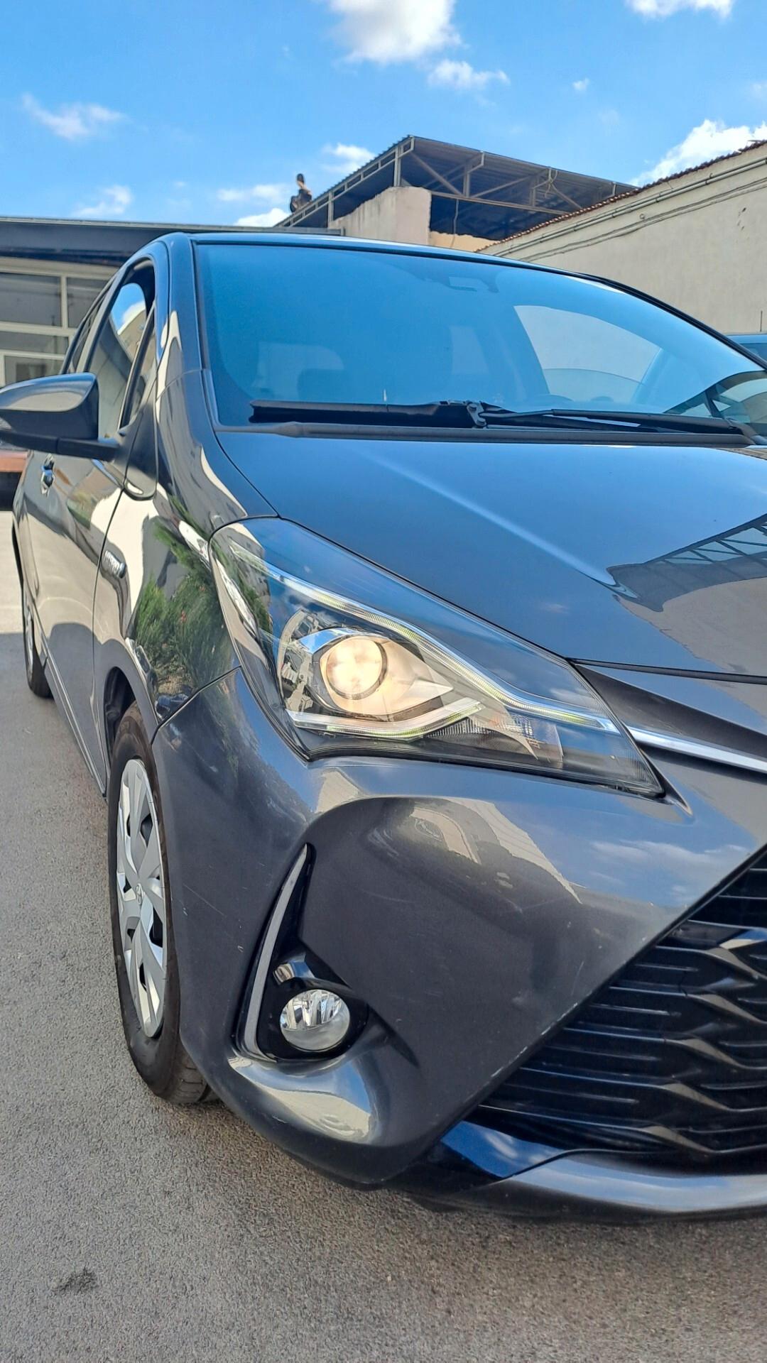 Toyota Yaris 1.5 Hybrid 73CV PERFETTA ANCHE PER NEOPATENTATI Automatica