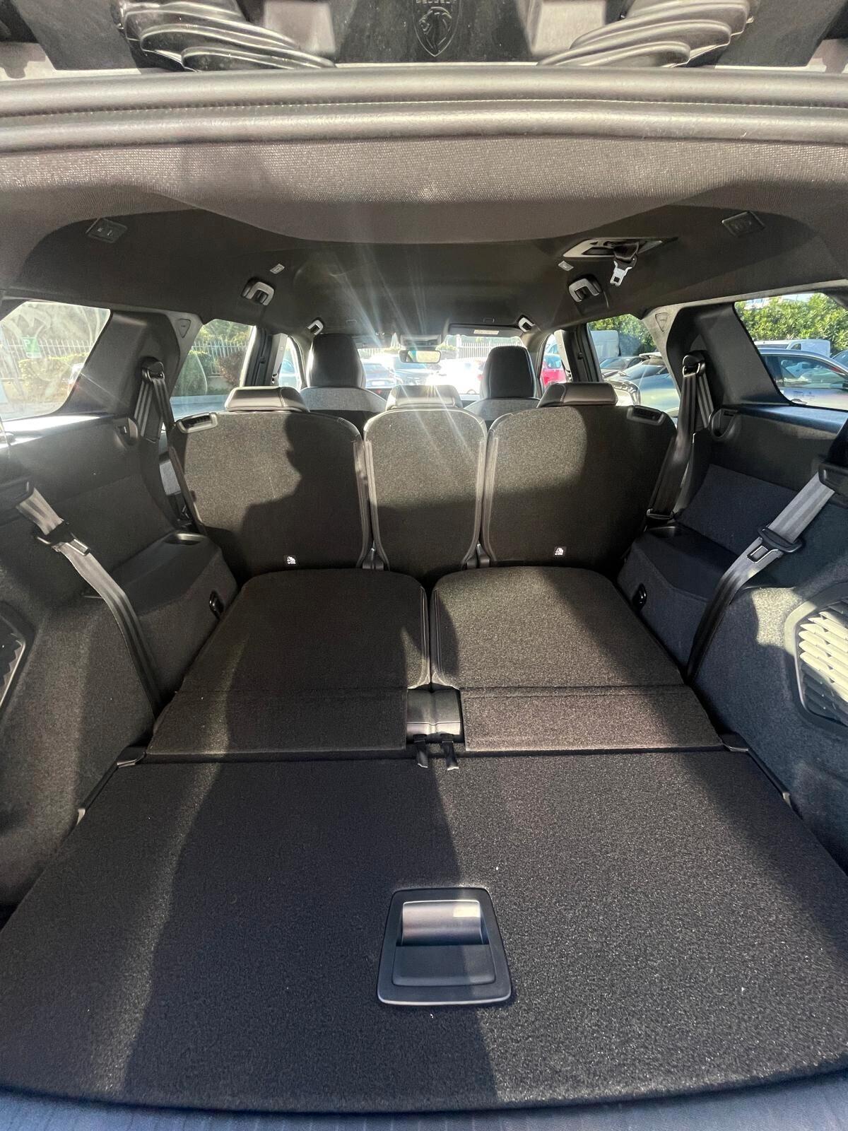 Peugeot 5008 Hybrid 145 e-DCS6 Allure