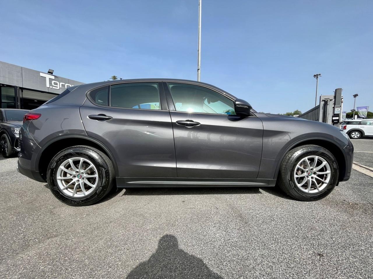 Alfa Romeo Stelvio 2.2 Turbodiesel 150 CV AT8 RWD Super