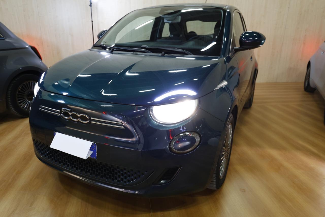 Fiat 500 500e Berlina 42 kWh Icon