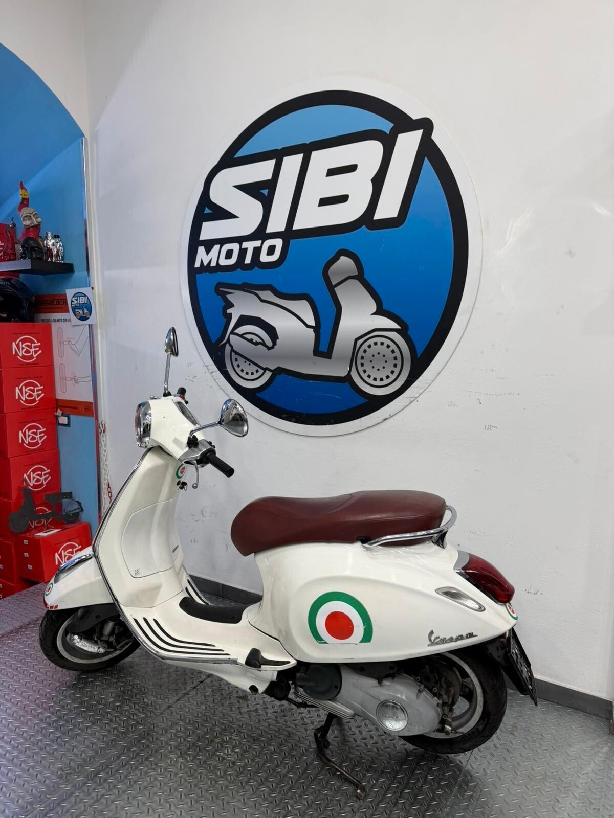 Piaggio Vespa 125 Primavera