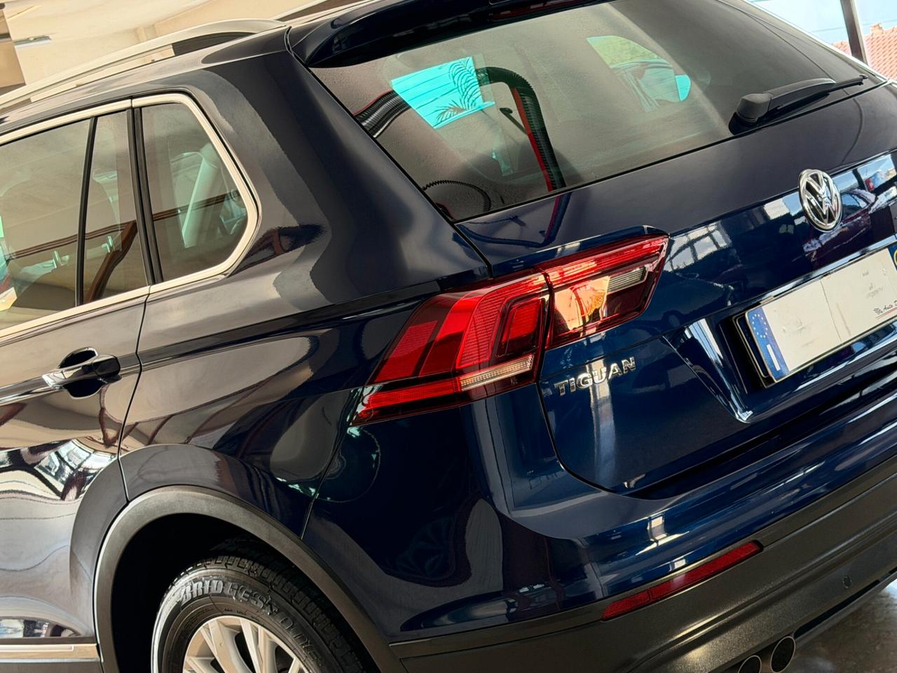 Volkswagen Tiguan 1.6 TDI 115 cv. BUSINESS (Nav)