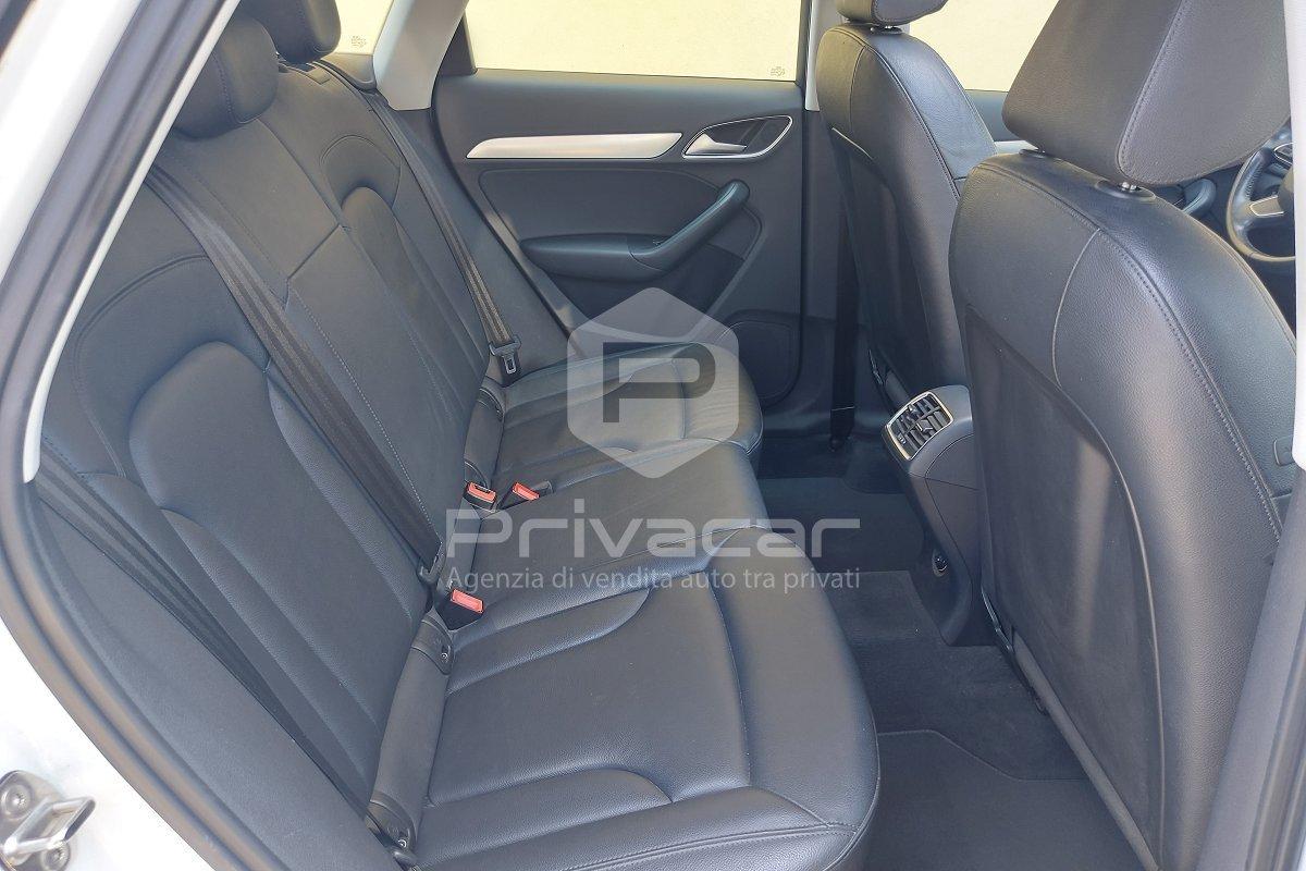 AUDI Q3 2.0 TDI quattro S tronic Advanced