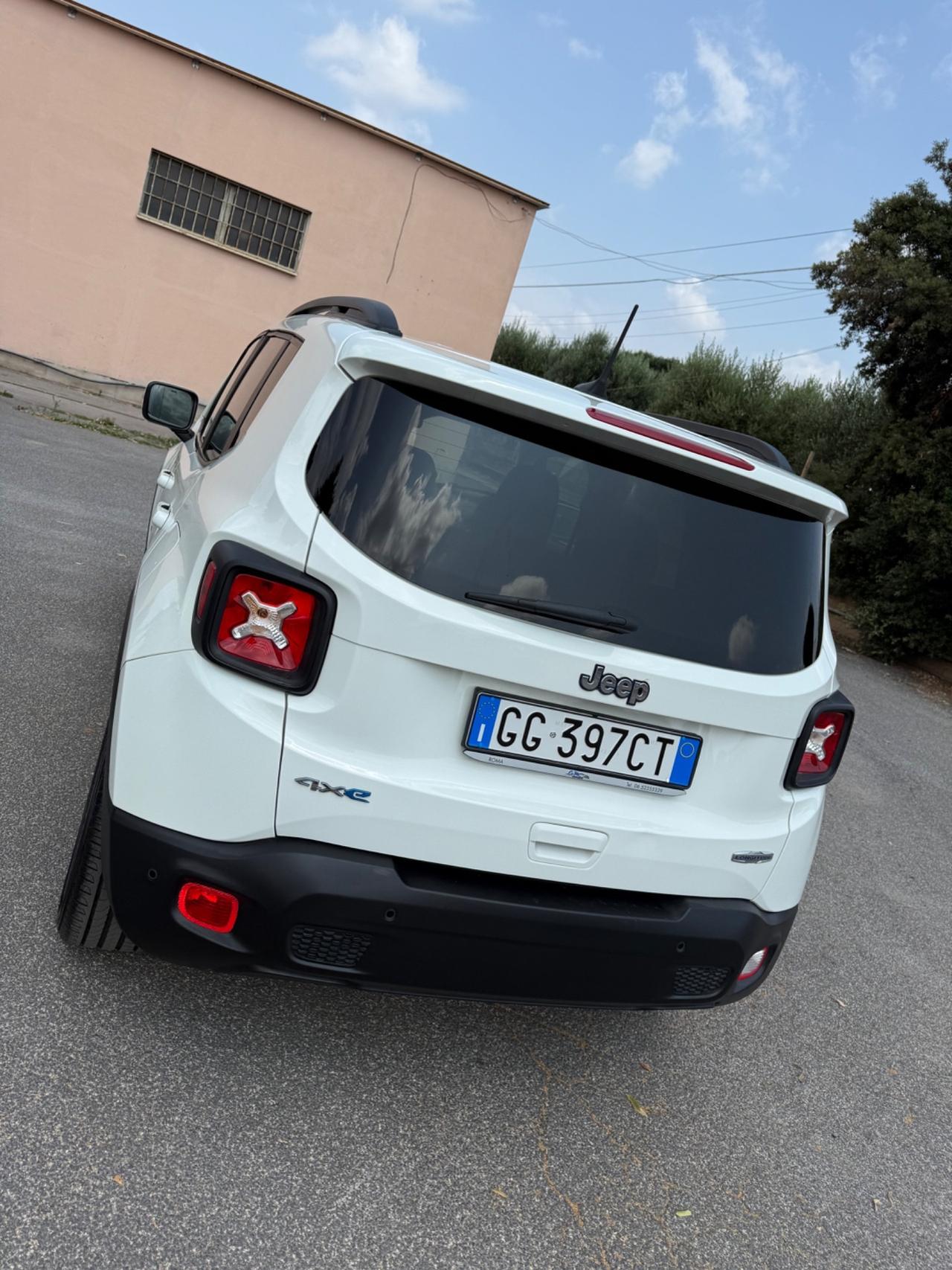 Jeep Renegade 4xe eletttica/benzina