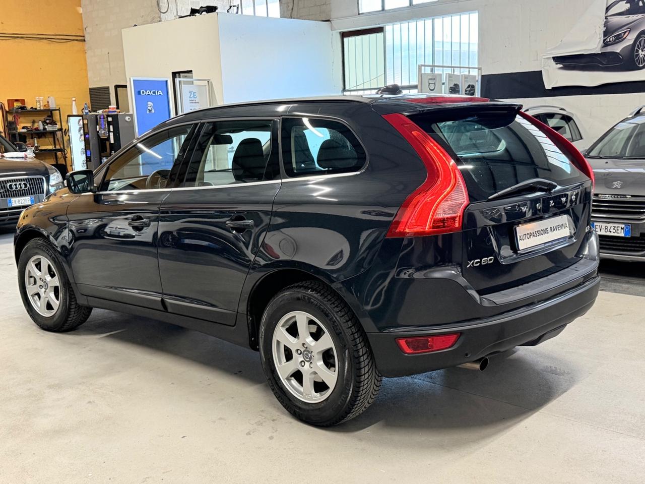 Volvo XC 60 XC60 D3 Geartronic R-design