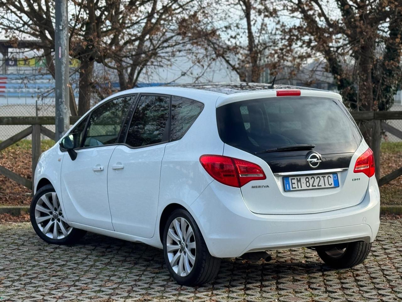 Opel Meriva 1.7 CDTI 110CV b-color Panoramic