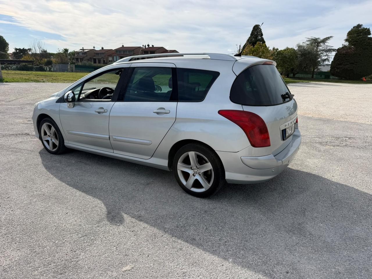 Peugeot 308 sw 1.6 HDi tetto panoramico NEOPATENTATO