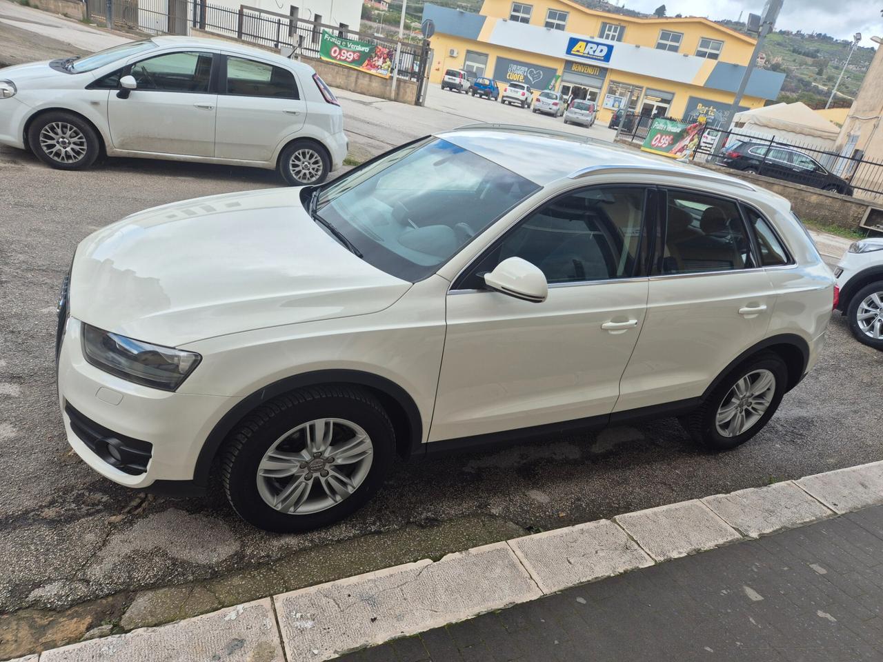 AUDI Q3 2.0 TDI 140 CV ANNO 2014 NAVIGATORE KM CERT