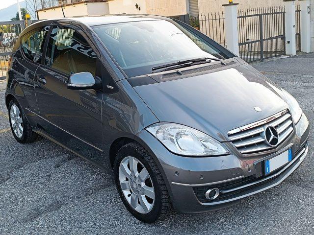 MERCEDES-BENZ A 150 BlueEFFICIENCY Coupé Elegance