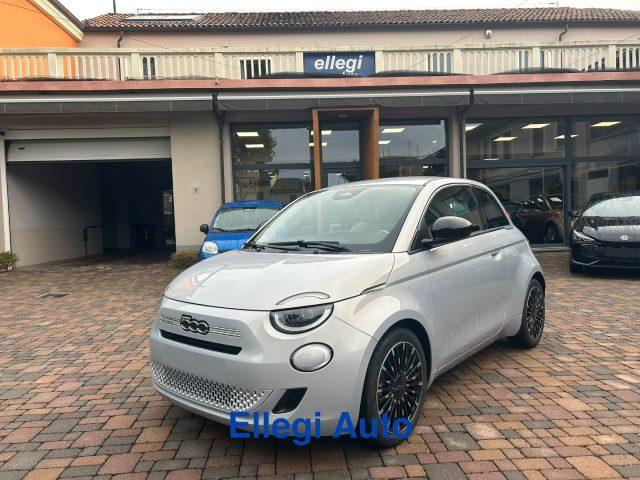 FIAT 500 Berlina Hybrid Icon KM0 + PACK STYLE