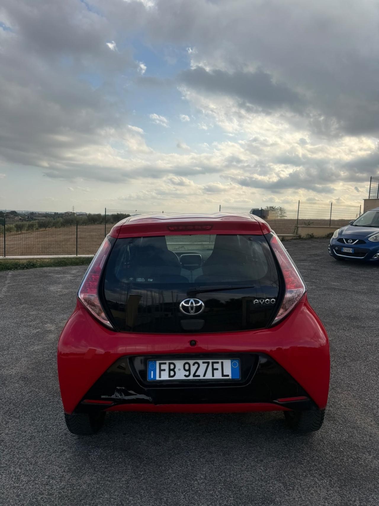 Toyota Aygo 1.0 VVT-i 69 CV 5 porte x-business