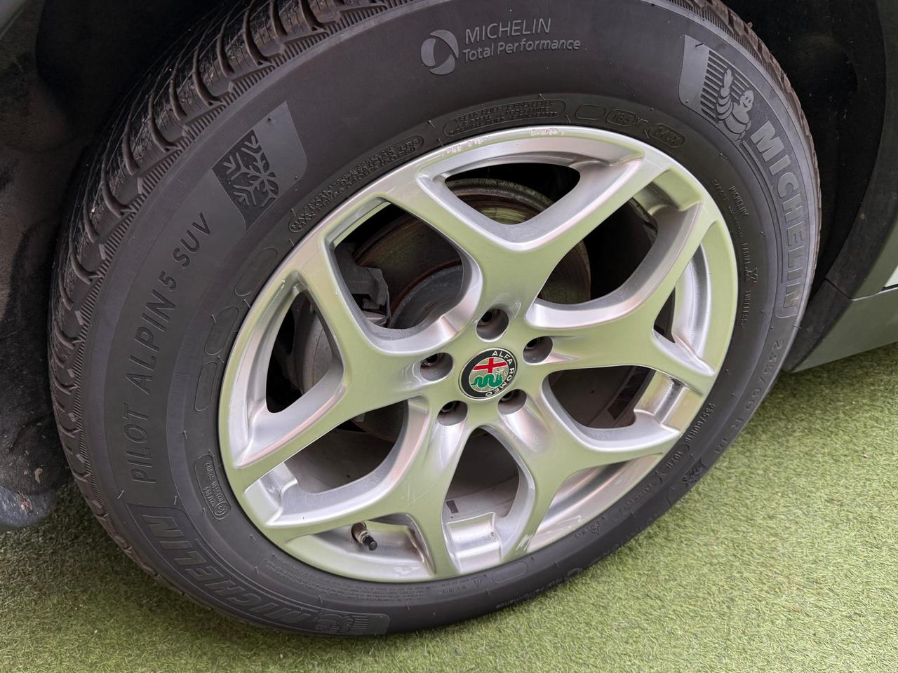 Alfa Romeo Stelvio 2.2 t Business Q4 190CV UNIPROP IVA ESPOSTA