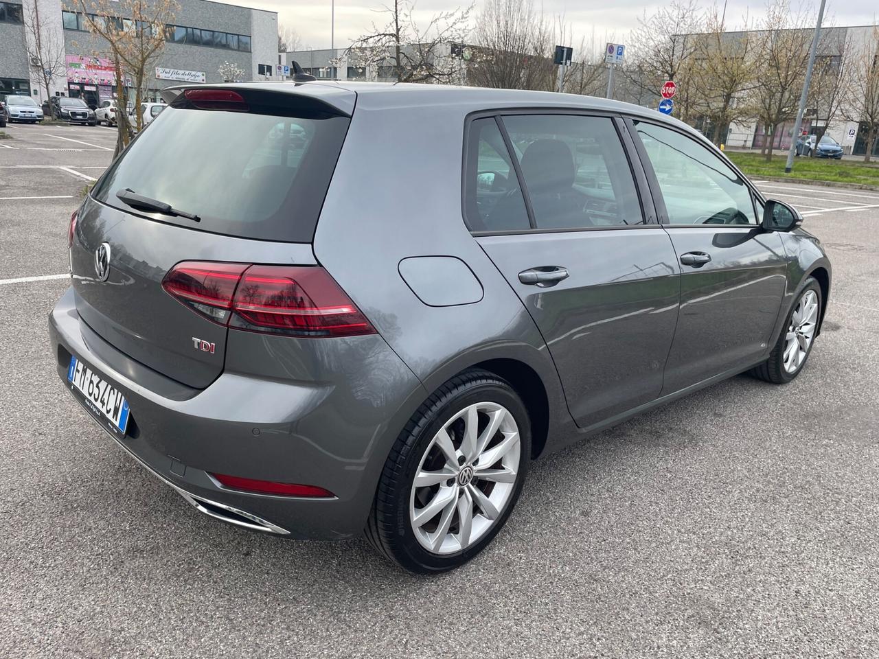 Volkswagen Golf 2.0 TDI 5p.*Virtual*Nepatentati*Navi*
