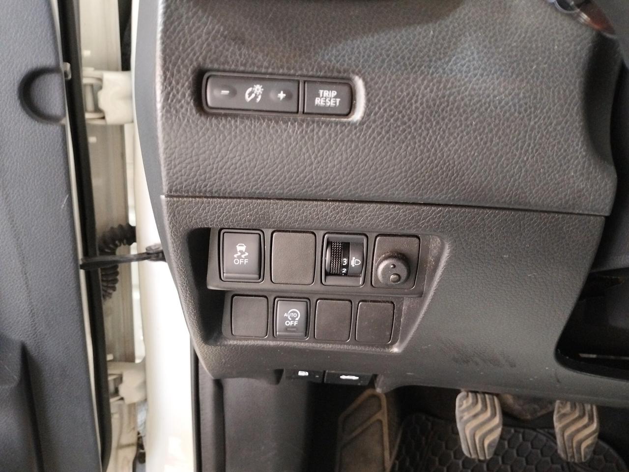 Nissan Qashqai 1.5 dci Visia 110cv