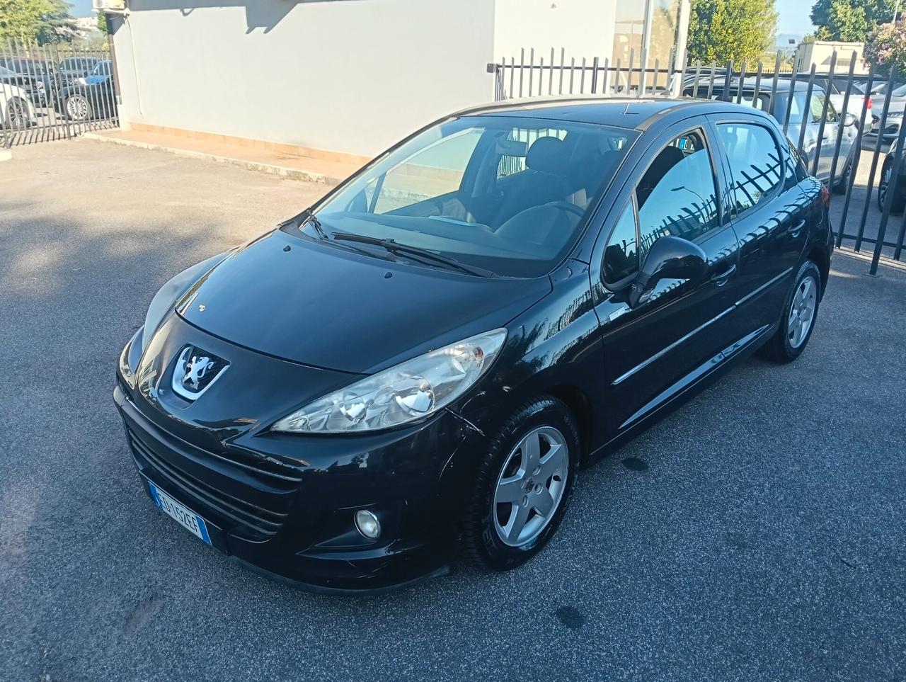 Peugeot 207 1.4 Marciante / Motore da rivedere consumo d'olio