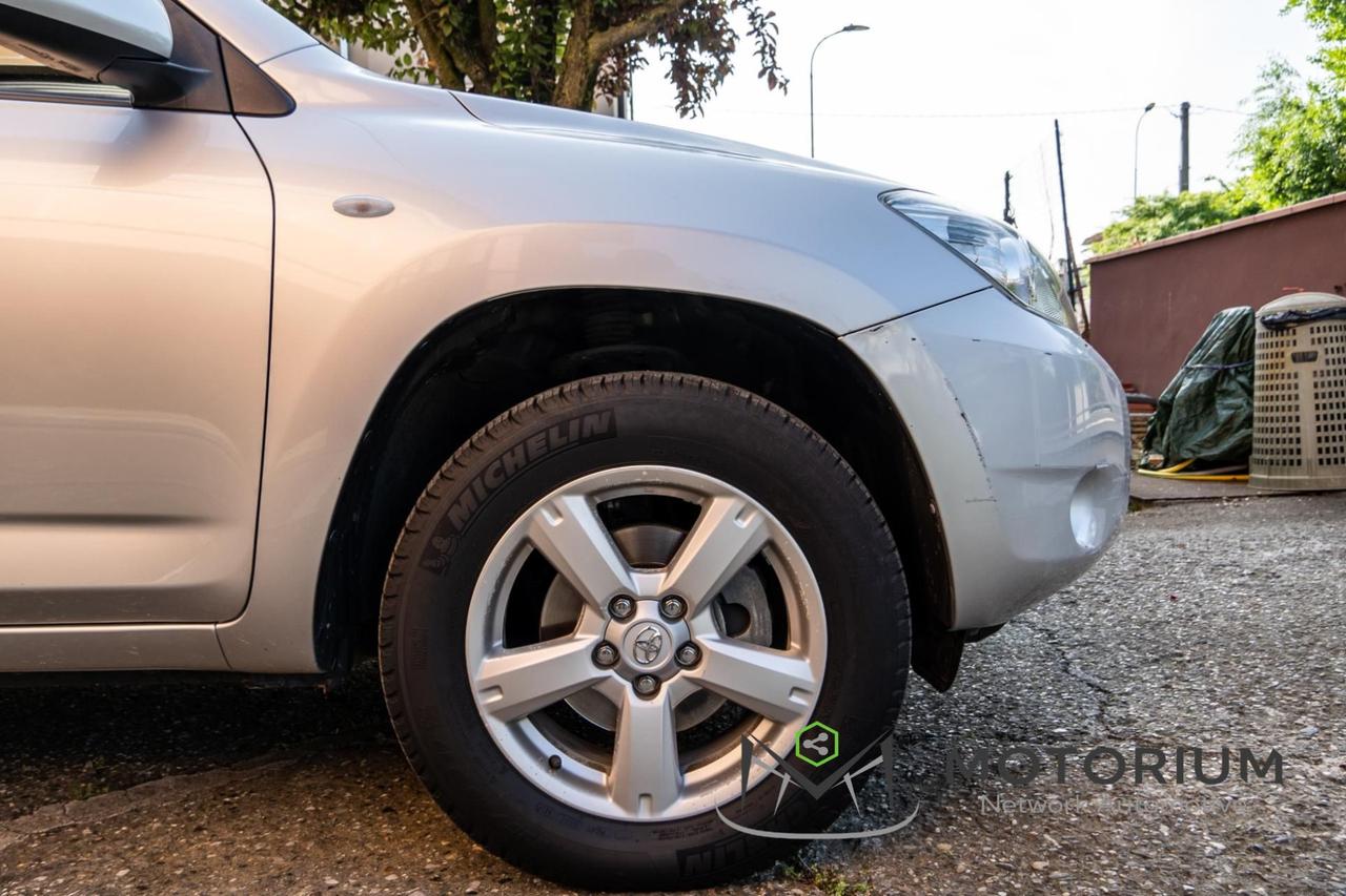 Toyota RAV4 2.0 VVT-i 16v Luxury - 74.000KM UNIPROPRIETARIO