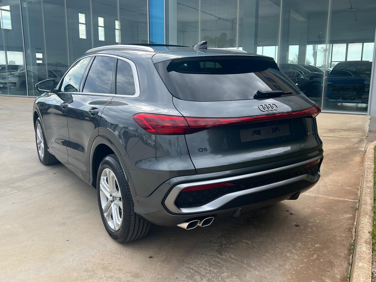 Audi Q5 TDI 150 kW mHEV+ S tronic quattro line edition possibilità noleggio no scoring