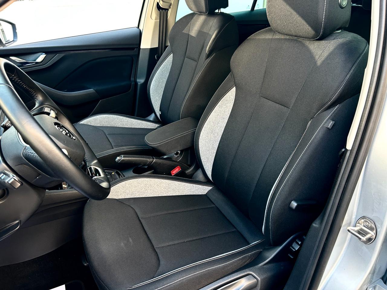 Skoda Kamiq 1.0 TSI 115 CV Black Dots 2025