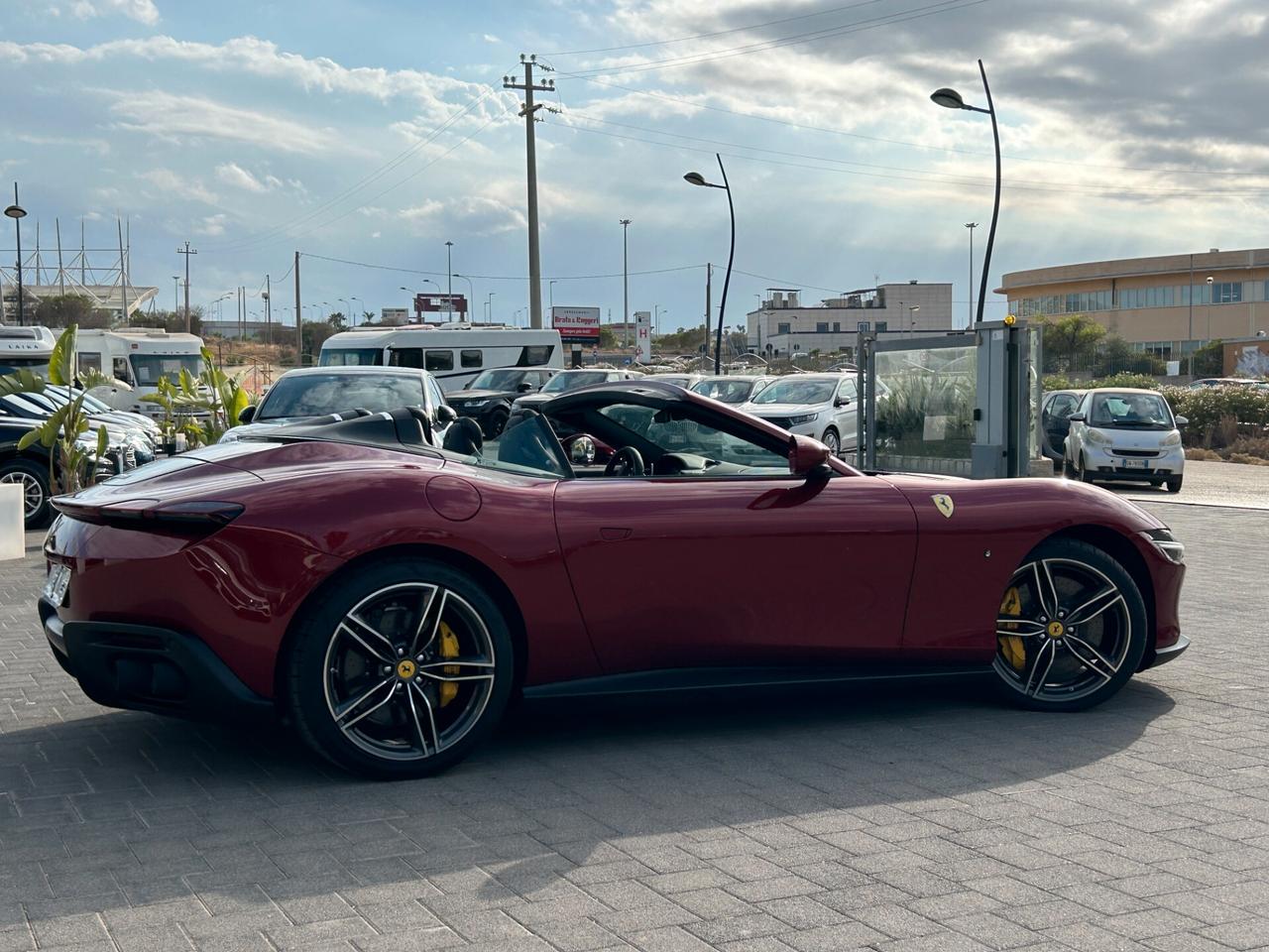 Ferrari Roma Spider 3.9 F1 dct