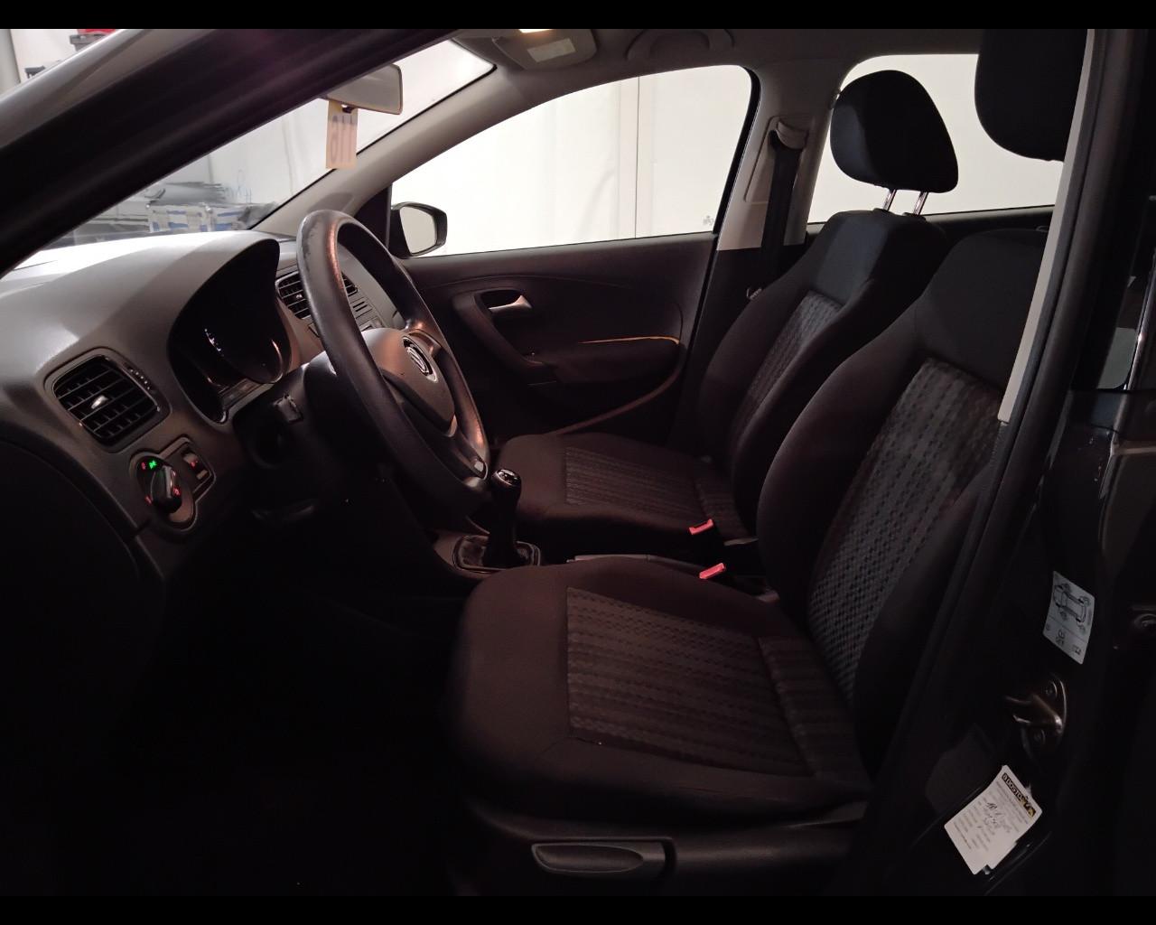 VOLKSWAGEN Polo V 2014 - Polo 5p 1.0 mpi Trendline 60cv